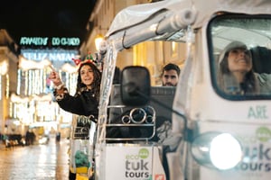 Luzes de Natal em Lisboa: experiência privada de tuk-tuk