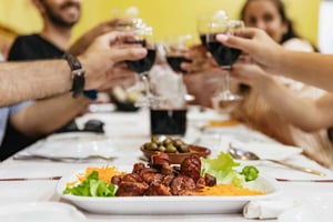 Lisboa: Tour gastronómico e vínico a pé em pequenos grupos