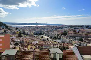 Lisbon: Layover Tour with Airport Pickup and Drop-Off