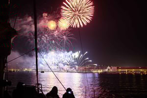 Lisbon: New Year's Eve Cruise on the Tagus River