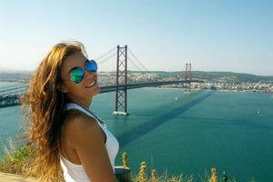 リスボン：シントラ、ペーナ宮殿、レガイラキンタ、カスカイスツアー