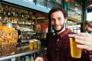 Lisbona: Tour gastronomico privato - 10 degustazioni con la gente del posto