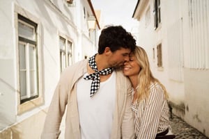 Lissabon: Privat fotoshoot-tur i Alfama med redigerede fotos