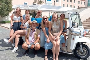 Лиссабон: частный тур на тук-туке с веганским обедом