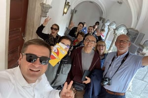 De Lisboa a: Sintra, Pena e Regaleira, visita guiada em grupo de 8 pessoas