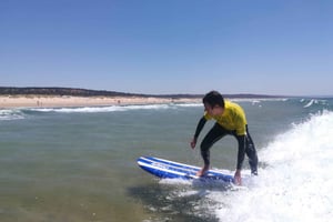 Lisbona: Lezione di surf sulla spiaggia di Costa de Caparica