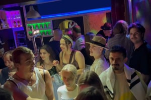 Pub Crawl de Lisboa: bebidas ilimitadas, chupitos y entrada al club VIP