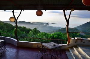 Ashtari Lounge & Kitchen