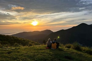 Lombok: 2-tägige Wanderung zum Pergasingan Hill in Sembalun & Wasserfälle