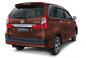 Lombokin lentoasema Yksityinen kuljetus autolla