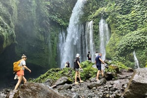 Spektakularne Lombok: wodospady, wzgórze Selong i Pusuk Sembalun