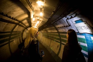 Skjult tunnelbanetur - Piccadilly Circus: hjertet av London