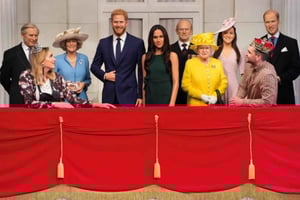 London: Hop-On/Hop-Off-Bustour und Madame Tussauds Ticket