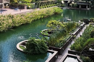 ロンドン：ブルータリスト＆ハイテク建築ウォーキングツアー