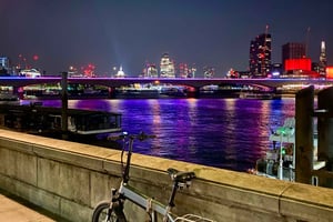 夜のロンドン。唯一の電動自転車ナイトツアー！
