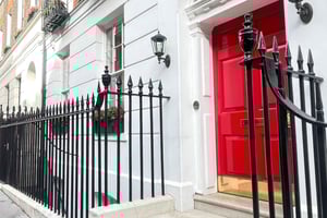 Lontoo: Dickensin kävelykierros pienille ryhmille