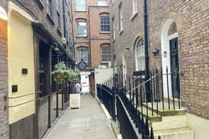 Londres : Visite en petit groupe de Charles Dickens