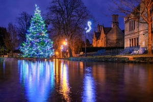 London: Weihnachtsmarkt-Tour in den Cotswolds