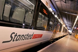 Transfert en train express entre Londres et l'aéroport de Stansted