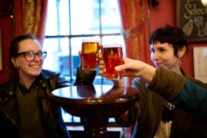 London: Historische Pubs, britische Biere und klassische Gerichte