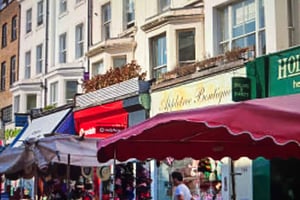 Lontoo: Notting Hillin kävelykierros teellä ja kakulla