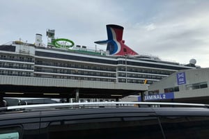 Lontoo-Southampton Yksityinen risteilymatkan siirto Luxury MPV