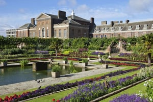 London: VIP Kensington Palace Gardens Tour & Royal High Tea