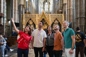 London: Buckingham, Big Ben & Westminster Abbey Tour