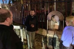 Spoken en gruwelijk verleden van Londen 's nachts wandeltour