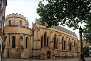 Turmoil, Templars, Oliver Twist: London's Squalor & Splendor