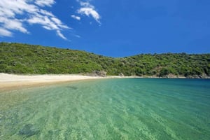 From Thessaloniki: Halkidiki Blue Lagoon Pirate Boat Cruise