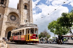 Lisbon: Tagus Trilogy & Seven Hills, 'City Sightseeing Tour'