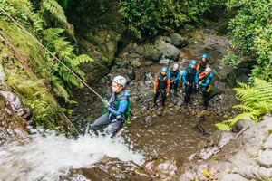 Funchal: Halbtägiges Canyoning-Erlebnis für Anfänger