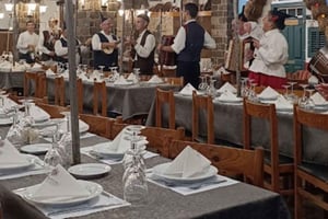 Madeira: Volkstanzshow und traditionelles Abendessen