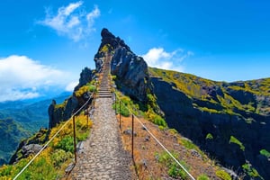Pico Areeiro til Pico Ruivo Madeira Island Walk