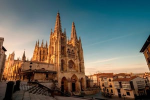 BURGOS Fra Madrid: VIP-guidet tur og privat minibus