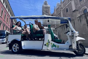Guided Tour in Tuk Tuk around Madrid