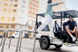 Madrid: tunnin tuk tuk -ajelu ja nouto hotellilta