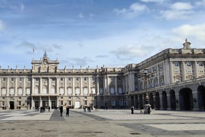 Madrid: Visita guiada al Palacio Real en francés