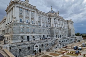 Частная экскурсия по Мадриду: Королевский дворец, Кафедральный собор и Старый город