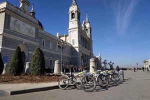 Madrid: Puesta de sol y tour nocturno en bici