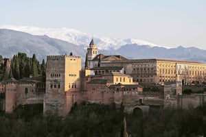 De Málaga: Tour de autocarro Granada - Alhambra Completa: Visita com Guia Oficial
