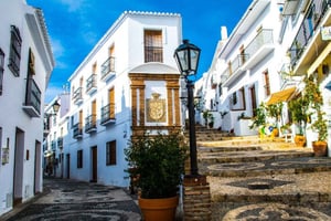 Malaga: Frigiliana & Nerja Tour with Local Product Tastings
