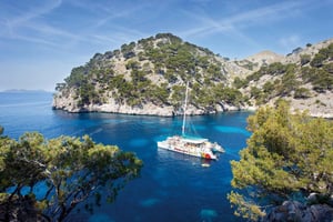 Port d'Alcudia: cruzeiro de catamarã pela costa norte com refeição