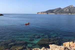 Откройте для себя остров Драгонера на каяке и пешком