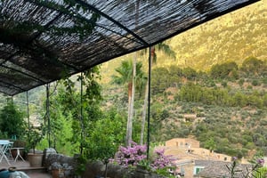 Flow & Frequency em Fornalutx: Yoga / Pilates ou Banho Sonoro