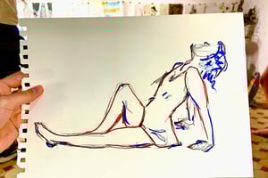 Tegning af mennesker i hjertet af Palmas gamle bydel