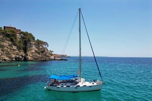 Пальма-де-Майорка: прогулка на парусной лодке со шкипером и тапас