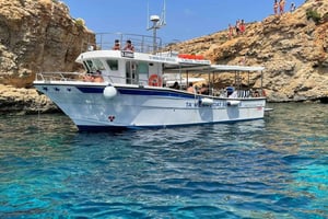 Comino: Passeios de barco particulares, paradas para nadar e passeios pelas cavernas