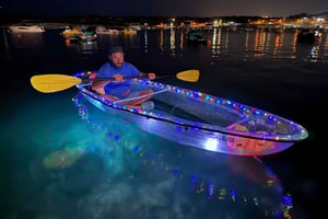 Malta: tour nocturno en kayak iluminado - Brilla en la oscuridad